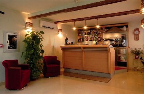 Eden 3* Naples